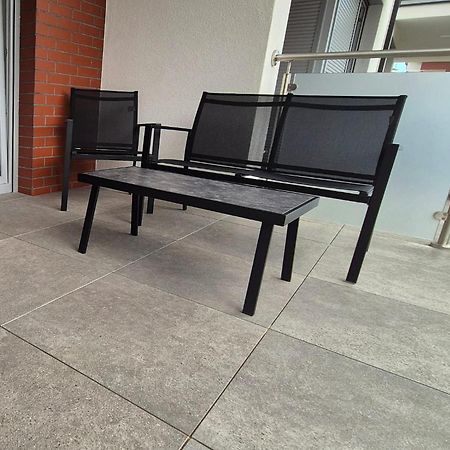 Rodzinne Apartamenty Bardzo Blisko Plazy Реваль Екстер'єр фото
